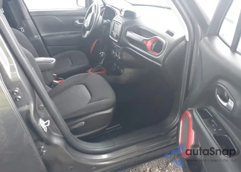 2017 Jeep Renegade Trailhawk 4X4 from USA, damaged, VIN ZACCJBCB1HPE99545